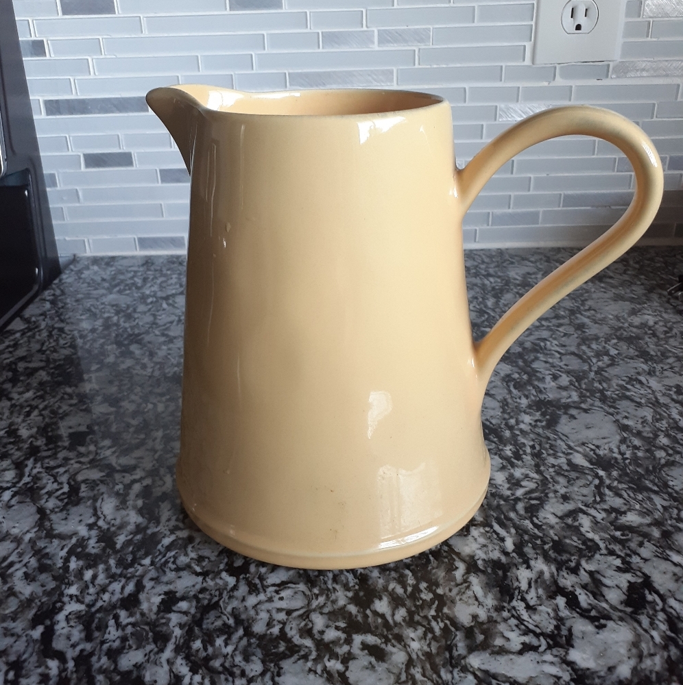 Pitcher - Picture 3 of 5